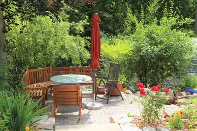 Ein Garten an der Unterkunft Altes Logierhaus