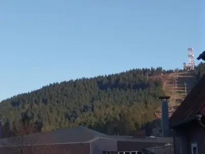 Ein allgemeiner Bergblick oder ein Berglick von der Ferienwohnung aus