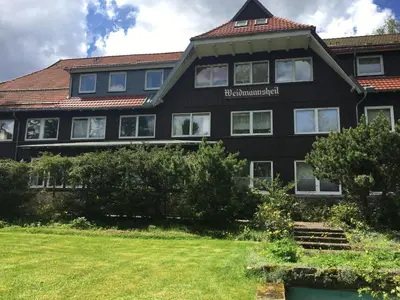 Ein Garten an der Unterkunft FeWo HarzRomantik