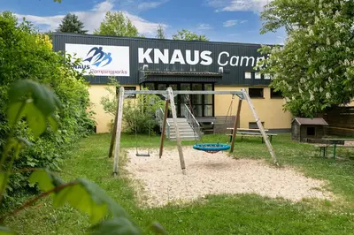 Ein Garten an der Unterkunft KNAUS Campingpark Walkenried
