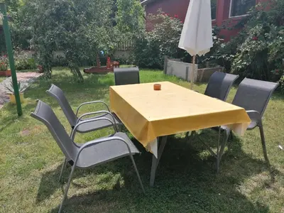 Ein Garten an der Unterkunft Stilvolles Ferienhaus Artdeco