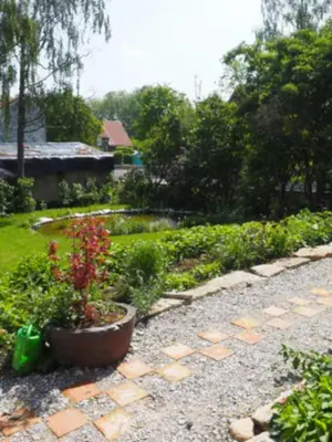 Ein Garten an der Unterkunft Schöne gemütliche Ferienwohnung mit Kamin II im Harz