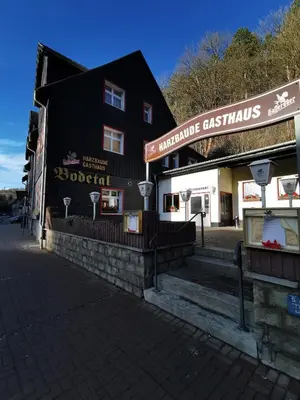 Das Gebäude in dem sich das Hotel befindet