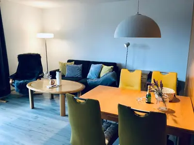 Ein Sitzbereich in der Unterkunft Wohnung an der Skiwiese - Boxspring - Balkon - 2 Smart TV - Carport