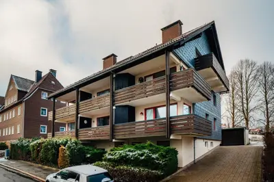 Das Gebäude in dem sich die Ferienwohnung befindet