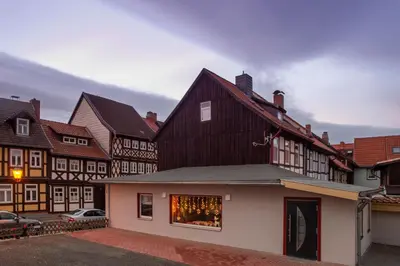 Das Gebäude in dem sich die Ferienwohnung befindet