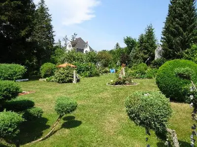 Ein Garten an der Unterkunft Ferienwohnungen Weber
