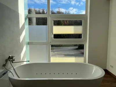 Ein Badezimmer in der Unterkunft Morada Hotel Alexisbad