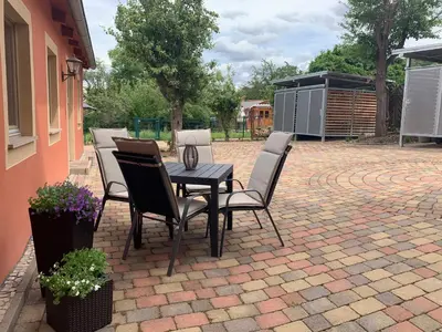 Ein Patio oder anderer Außenbereich in der Unterkunft Ferienwohnung Bournville