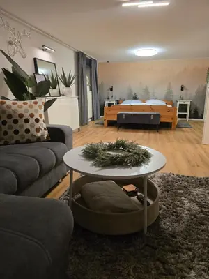 Ein Sitzbereich in der Unterkunft Ferienwohnung am Wildgehege
