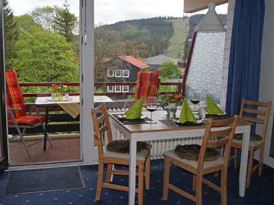Ein allgemeiner Bergblick oder ein Berglick von der Ferienwohnung aus