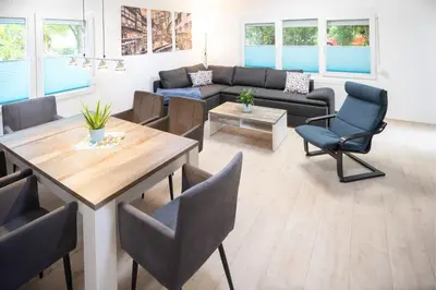 Ein Sitzbereich in der Unterkunft Haus der Elemente