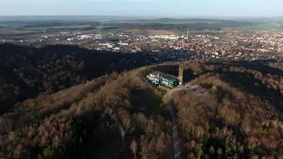Blick auf Berggasthof Ziegenkopf aus der Vogelperspektive