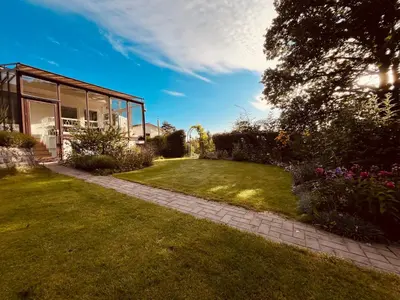 Ein Garten an der Unterkunft Waldhaus Harz, Natur pur mit Pool, Sauna und traumhaften Garten