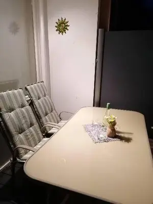 Ein Sitzbereich in der Unterkunft CrisAnd Wald &Terrasse