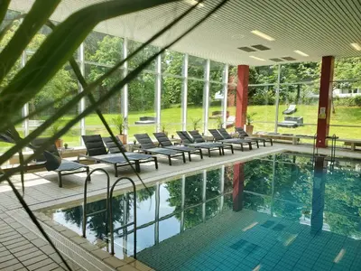Der Swimmingpool an oder in der Nähe von CAREA Residenz Hotel Harzhöhe