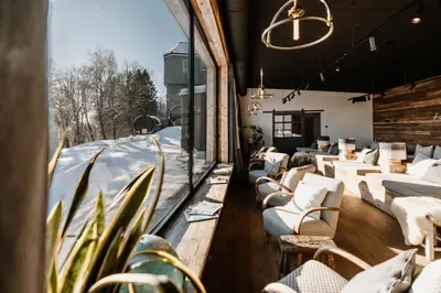 Ein Sitzbereich in der Unterkunft THE HEARTS HOTEL - dein Boutique- und Event-Resort
