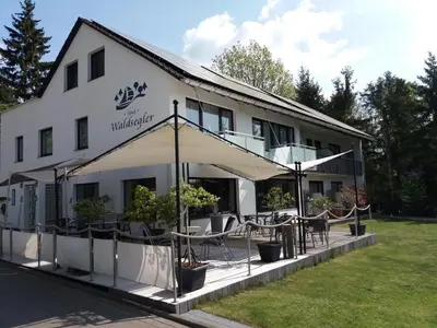 Das Gebäude in dem sich die Pension befindet