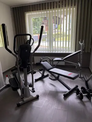 Das Fitnesscenter und/oder die Fitnesseinrichtungen in der Unterkunft Hotel-Pension Bergkranz