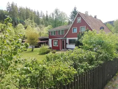 Ein Garten an der Unterkunft Charmante Harzer Doppelhaushälfte