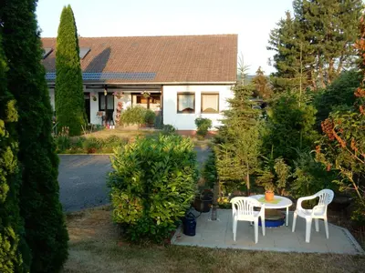 Ein Garten an der Unterkunft Fewo am Sassenberg