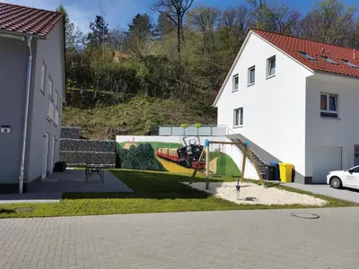 Das Gebäude in dem sich die Ferienwohnung befindet