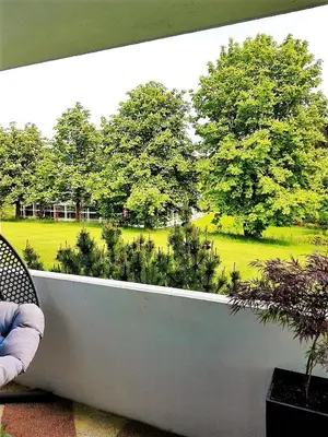 Ein Garten an der Unterkunft Grossdorf Ferienwohnung Waldsuite im Harz