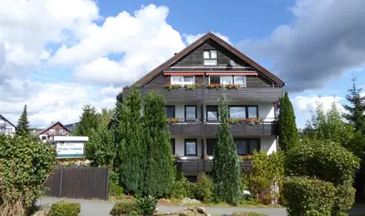 Das Gebäude in dem sich die Pension befindet