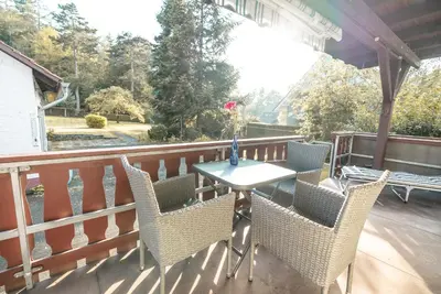 Ein Balkon oder eine Terrasse in der Unterkunft Ferienwohnung im Ottenhai (EG)