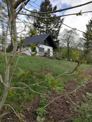 Ein Garten an der Unterkunft Auerberg Blick