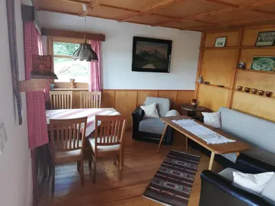 Ein Sitzbereich in der Unterkunft Auerberg Blick