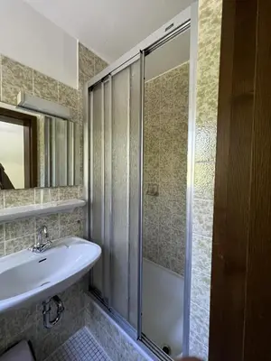 Ein Badezimmer in der Unterkunft Pension Villa Pangea