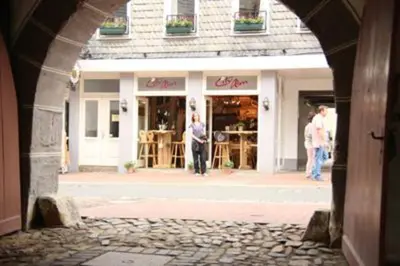 Gäste, die in der Unterkunft Hotel Garni Kaiserpfalz übernachten