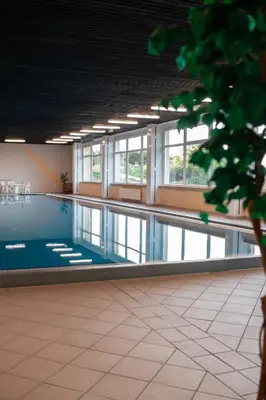 Der Swimmingpool an oder in der Nähe von Ferienwohnung Weitblick 274