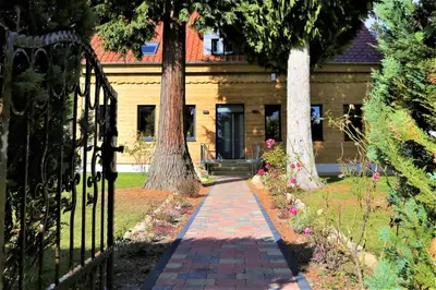 Ein Garten an der Unterkunft Feuerstelle8