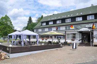 Das Gebäude in dem sich das Hotel befindet