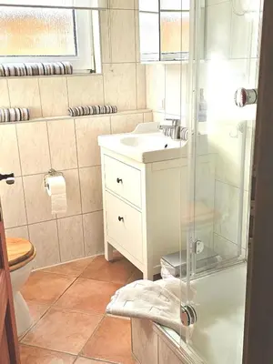 Ein Badezimmer in der Unterkunft Gästehaus Franz