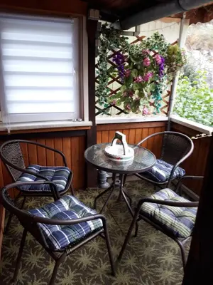 Ein Sitzbereich in der Unterkunft Ferienwohnung Haus Niedersachsen