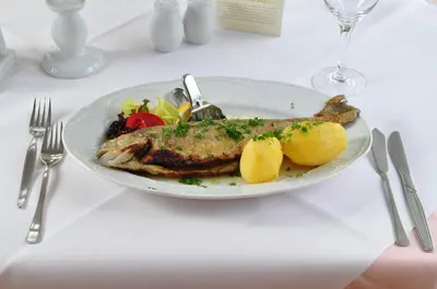 Essen im Hotel oder in der Nähe