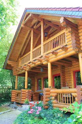Das Gebäude in dem sich das Chalet befindet