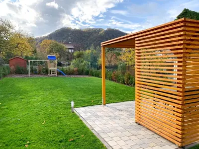 Ein allgemeiner Bergblick oder ein Berglick von der Ferienwohnung aus