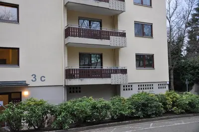 Das Gebäude in dem sich die Ferienwohnung befindet