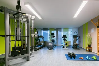 Das Fitnesscenter und/oder die Fitnesseinrichtungen in der Unterkunft Familien Apartmenthotel Panoramic