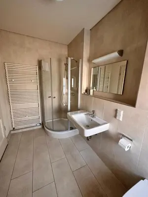Ein Badezimmer in der Unterkunft Altstadthotel Ilsenburg