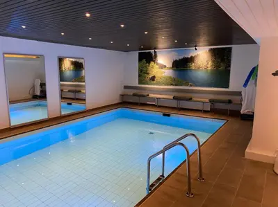 Der Swimmingpool an oder in der Nähe von Hotel Haus am Hochwald