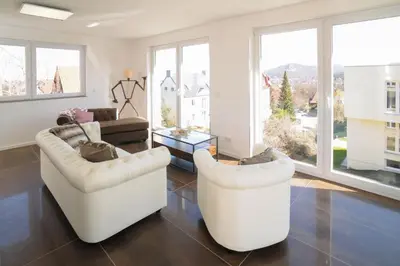 Ein Sitzbereich in der Unterkunft Designpension Classicidyll - Sennhütte 3