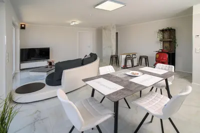 TV/Unterhaltungsangebot in der Unterkunft Designloft SH 19 - Upgrade House