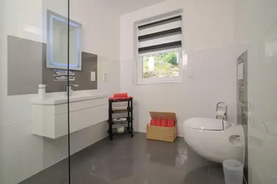 Ein Badezimmer in der Unterkunft Designloft SH 19 - Upgrade House
