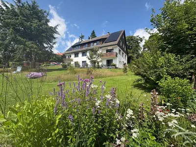 Ein Garten an der Unterkunft Berghotel Hohegeiß