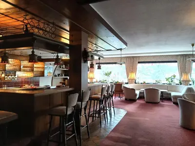 Ein Sitzbereich in der Unterkunft Hotel Hahnenkleer Hof